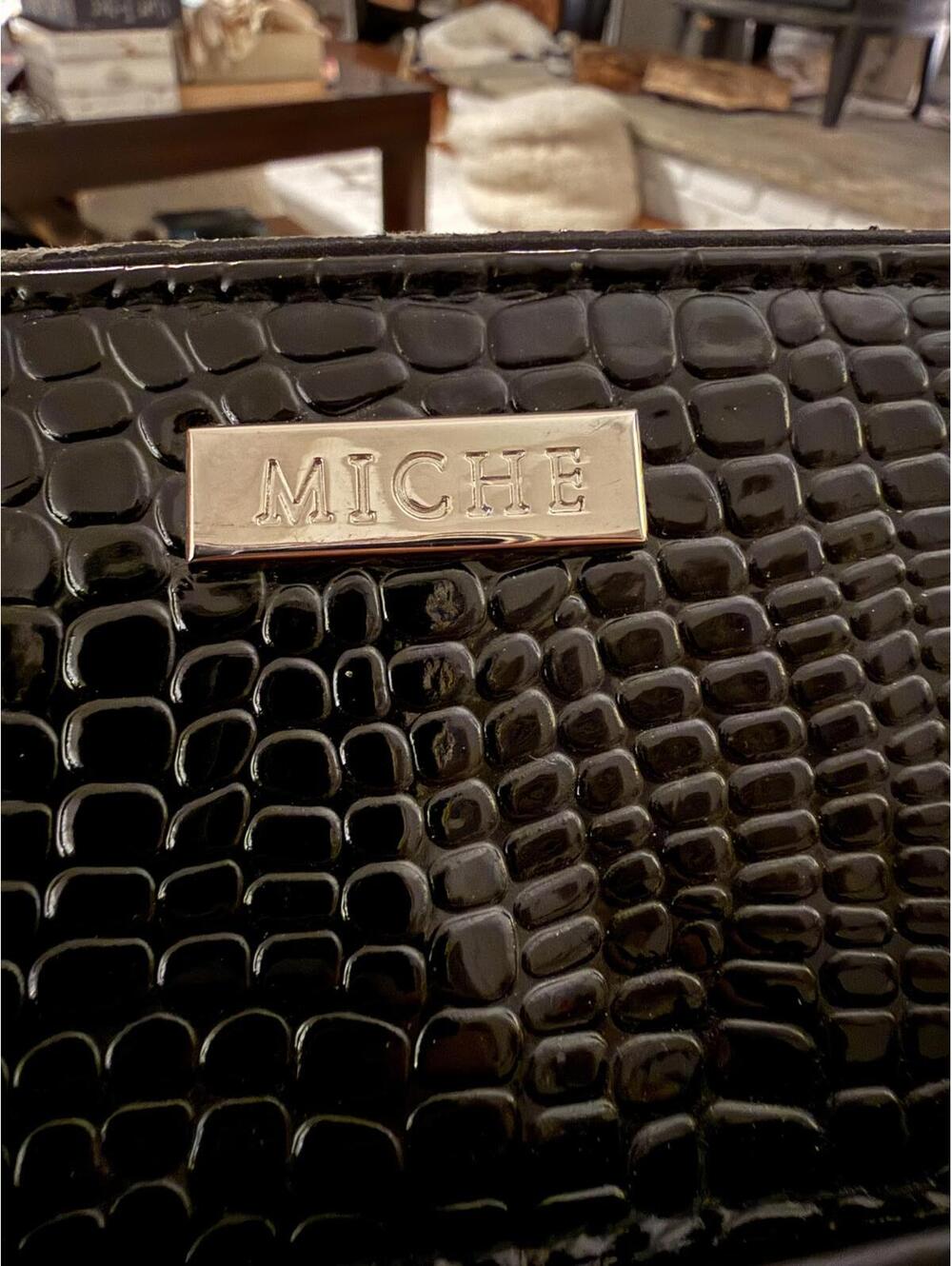 Miche Handbag with 2 Interchangeable Covers - Picture 6 of 6